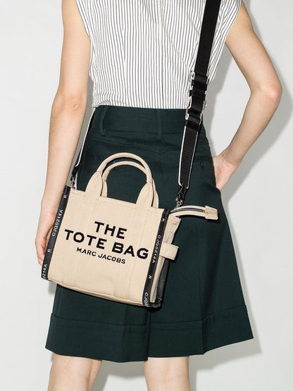 The small tote bag