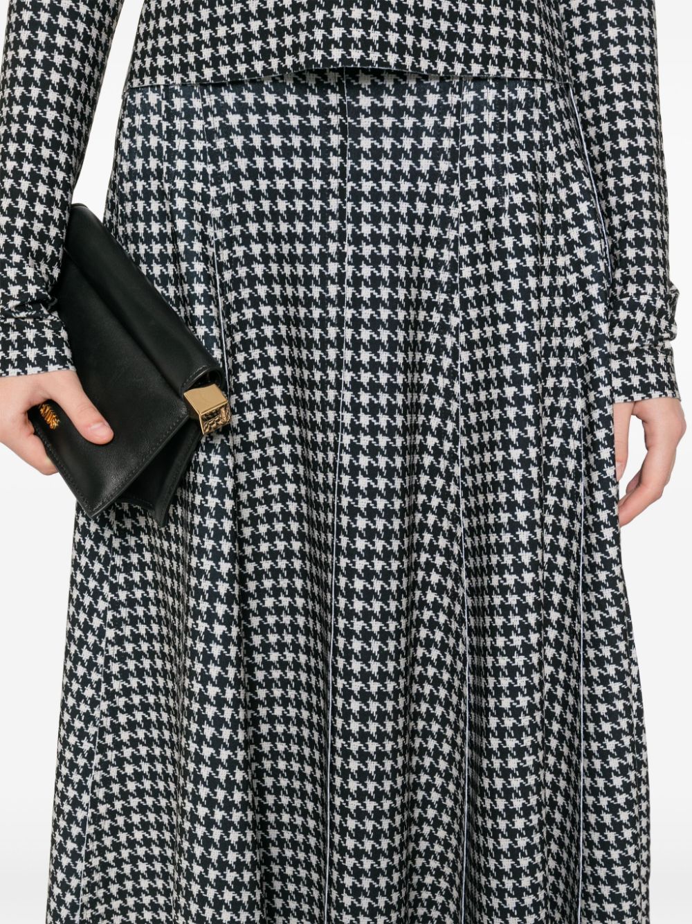 Houndstooth long skirt