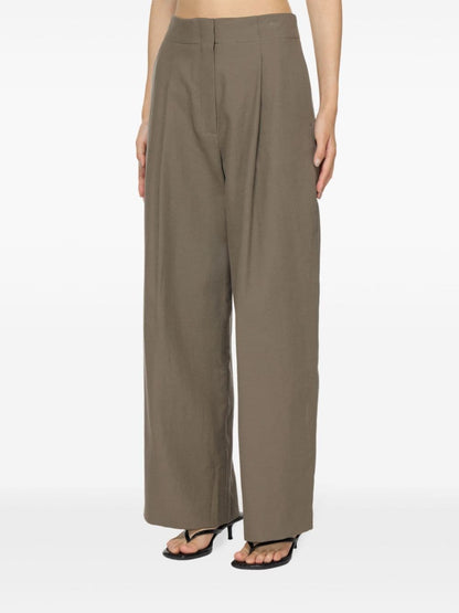 Wide leg cropped trousers