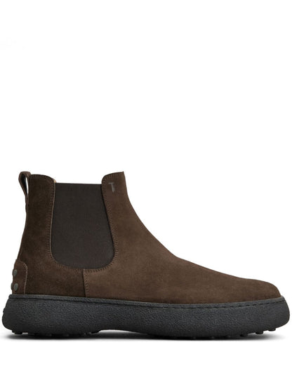 Leather chelsea boots