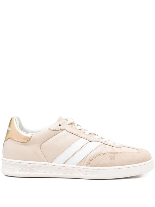 Leather sneakers