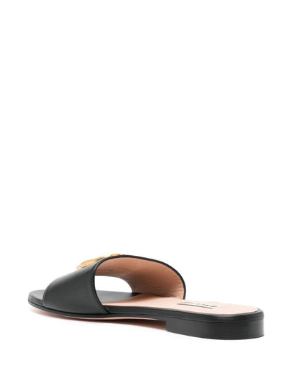 Emblem leather flat sandals