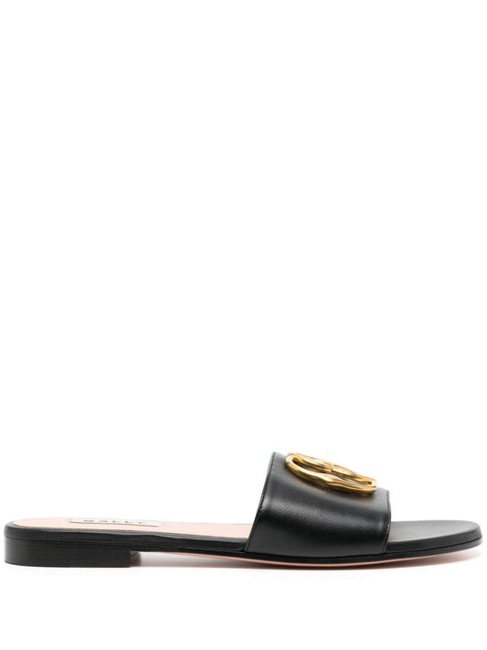 Emblem leather flat sandals