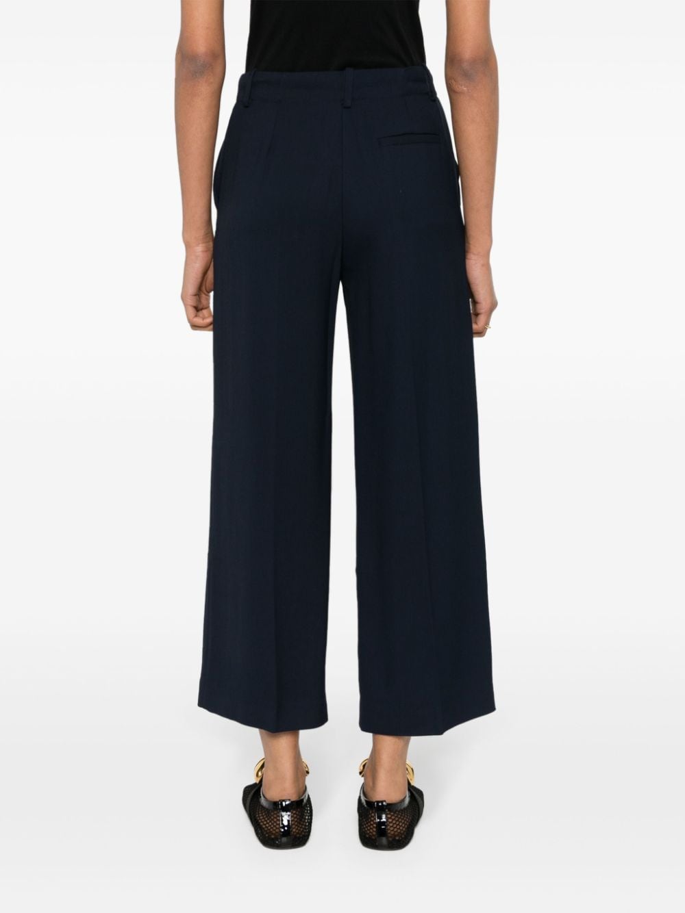 Wide-leg trousers