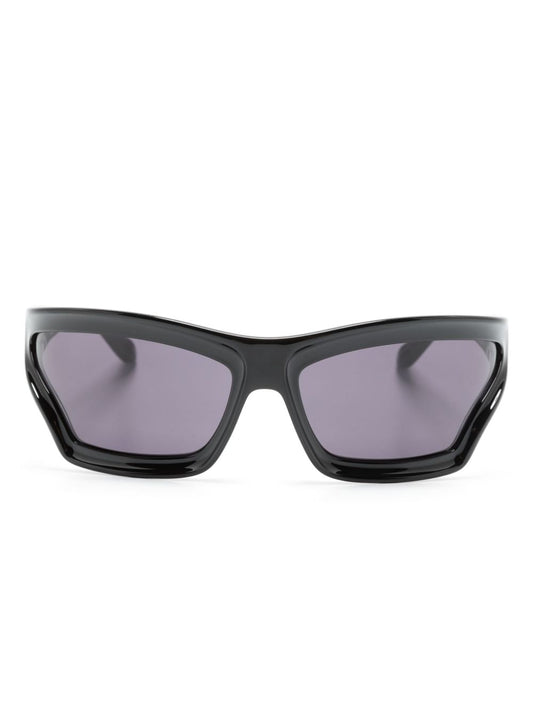 Sporty mask sunglasses