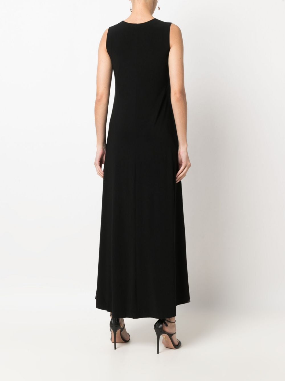 Long sleeveless swing dress