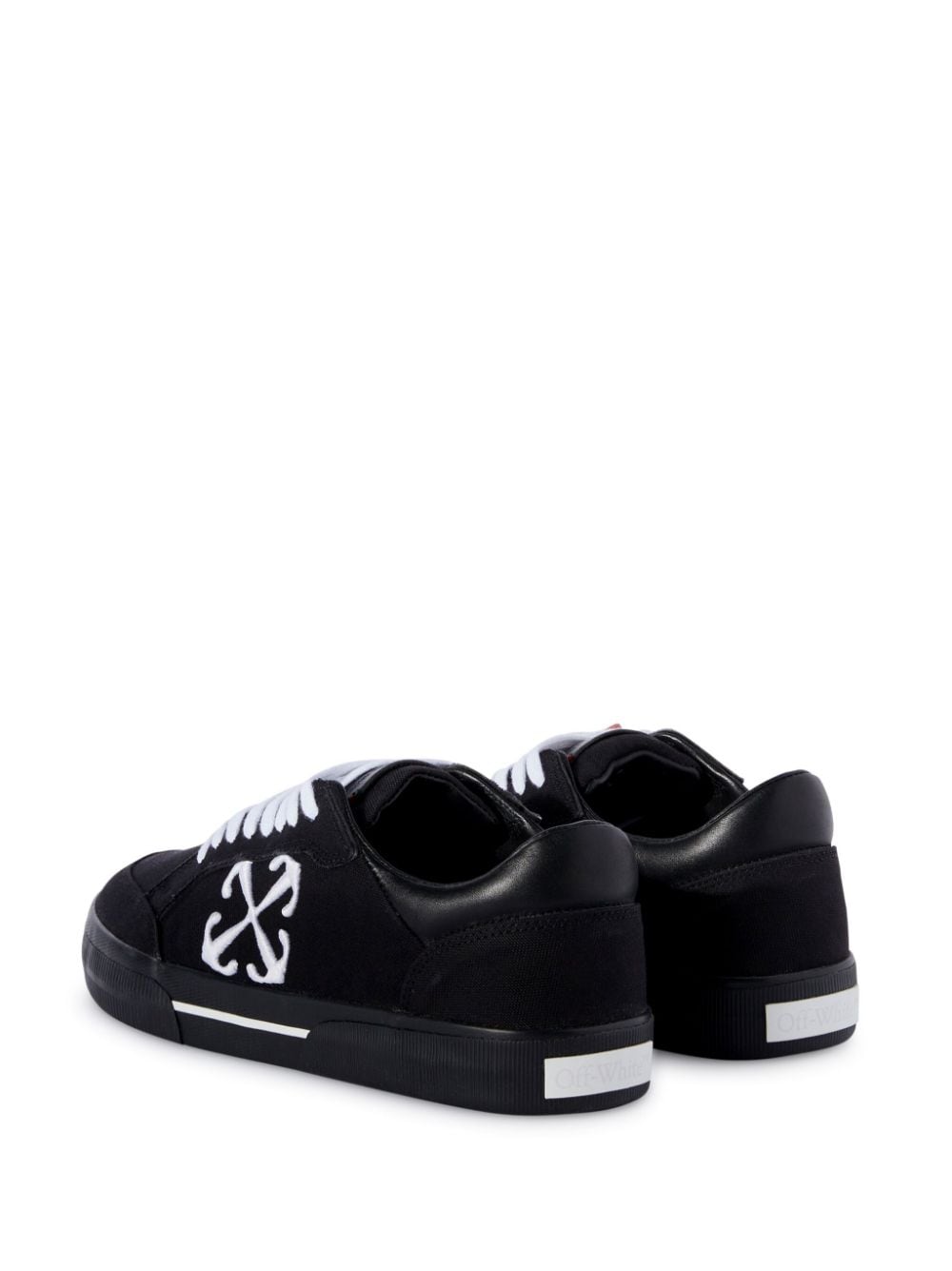 Low vulcanized canvas sneakers