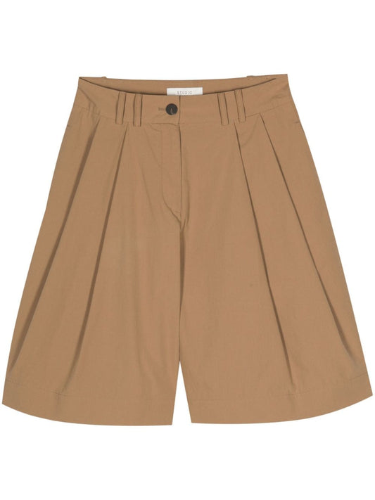 Double pleated cotton shorts