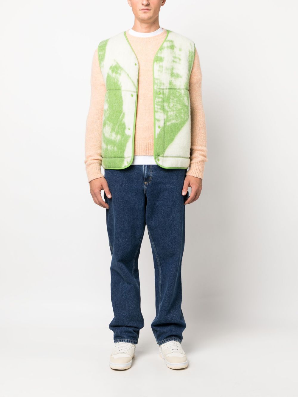Single knee denim jeans