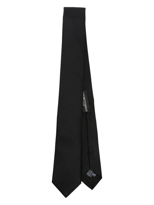 Silk tie