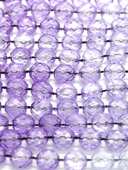 Blurred effect necklace
