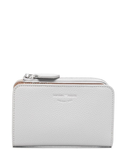 Zipped bifold wallet