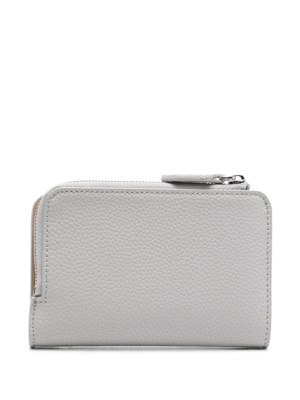 Zipped bifold wallet