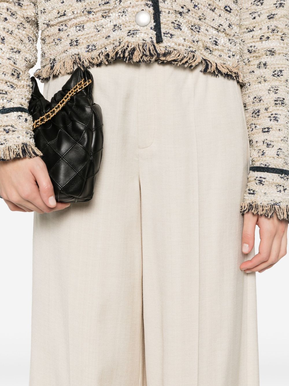 Wide-leg trousers