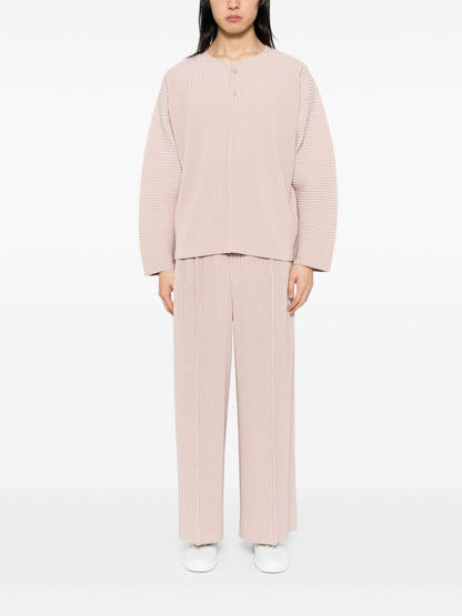 Pleated trousers