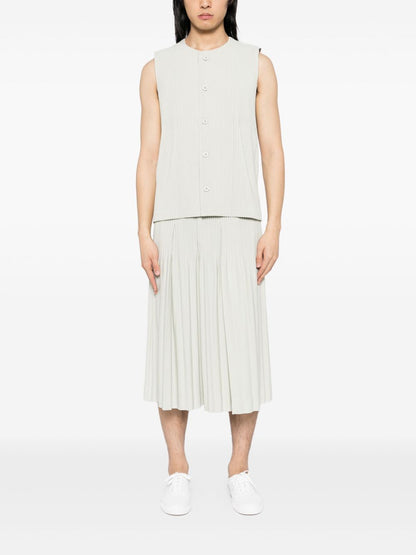 Pleated trousers