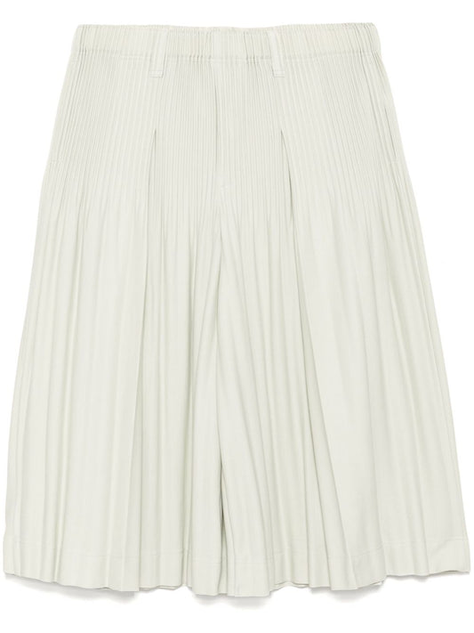 Pleated trousers