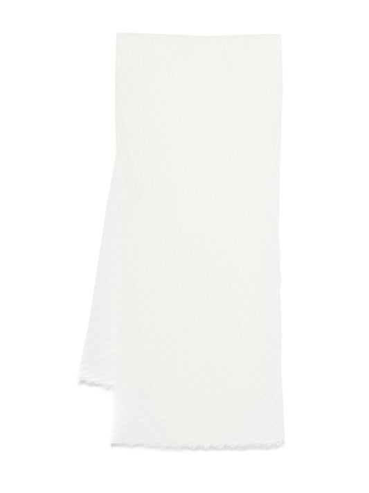 Pleated stole