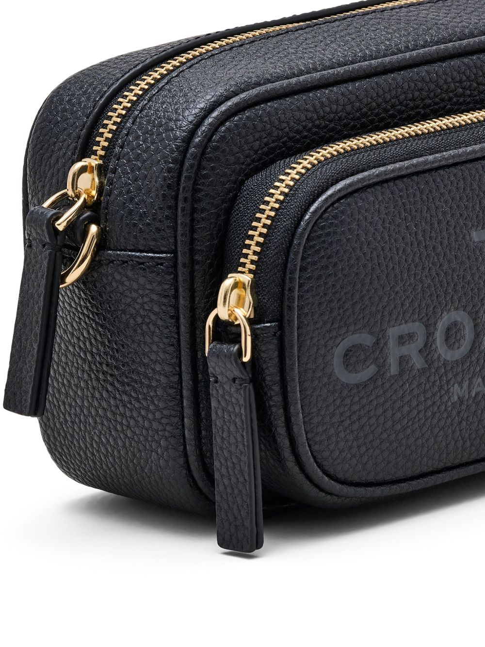 The crossbody leather bag
