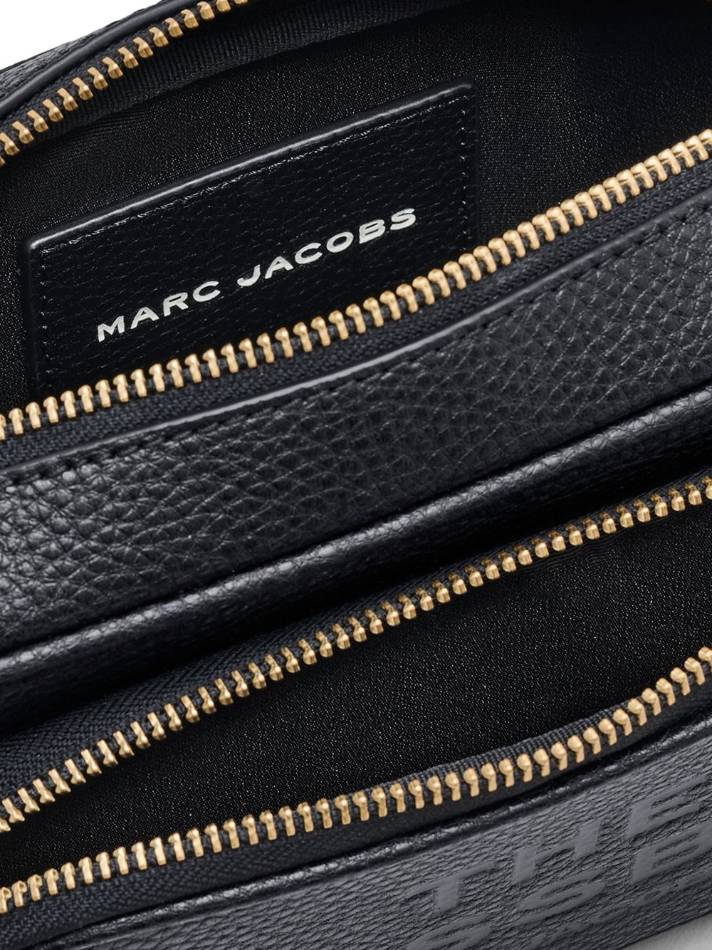 The crossbody leather bag