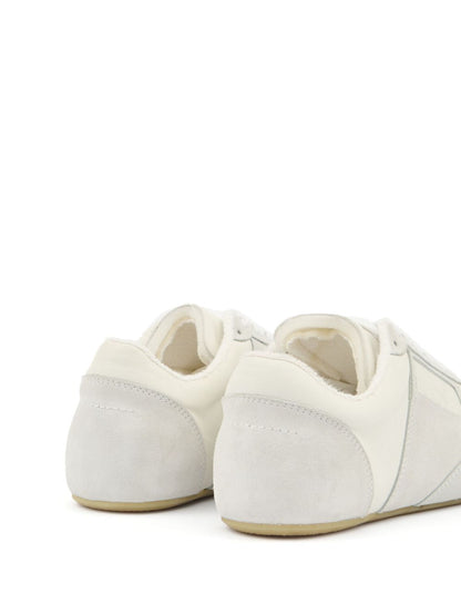 Anatomic leather sneakers