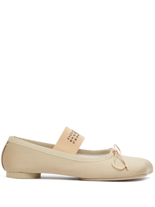 Anatomic ballet flats