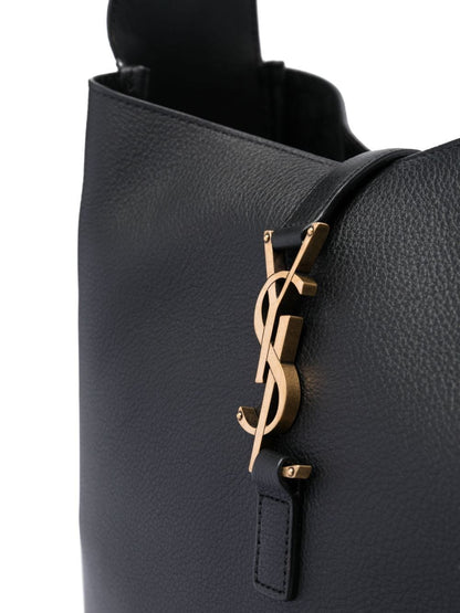 Le 5 à 7 large leather shoulder bag