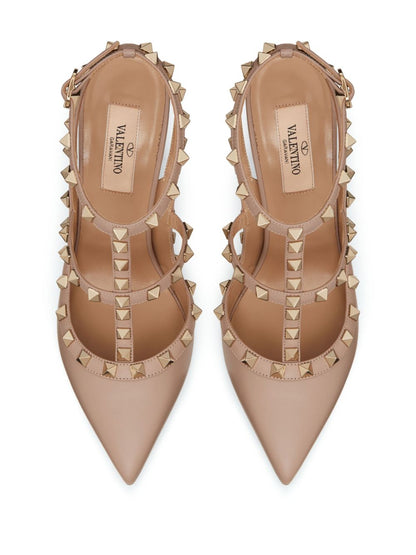 Rockstud leather pumps