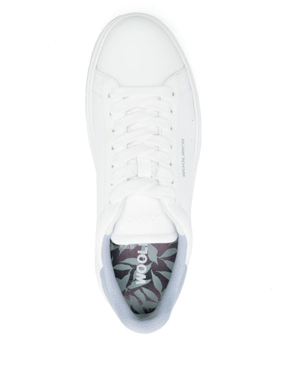 Leather sneakers