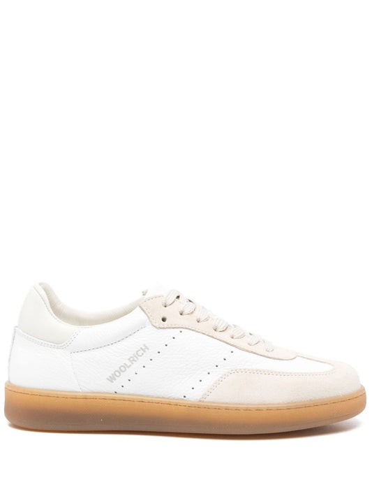 Leather sneakers